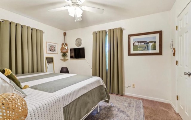Bedroom: Two-Prong Outlet Observed: photo the finding was judged from