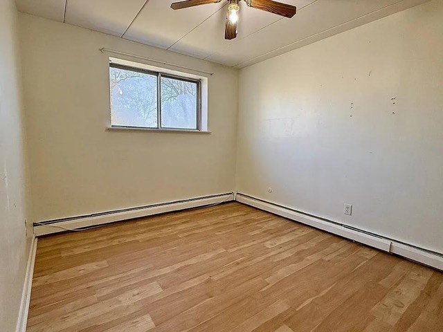 Bedroom: Egress Window & Lack Of Outlets: photo the finding was judged from